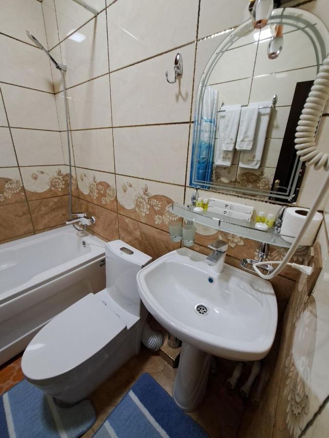 Edem Plaza Hotel Бухара Екстериор снимка